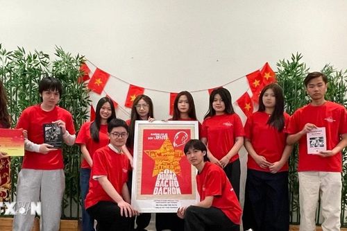 Tôn vinh giá trị hòa bình, hữu nghị của Chủ tịch Hồ Chí Minh tại Canada