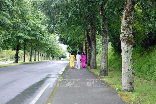 Dấu ấn Bác Hồ giữa lòng miền Tây nước Pháp - Nối nhịp cầu mới