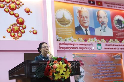 Kỷ niệm 136 năm Ngày sinh Chủ tịch Hồ Chí Minh tại Trường Song ngữ Lào-Việt Nam Nguyễn Du