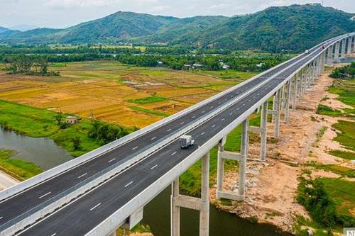 Diện mạo cao tốc Chí Thạnh- Vân Phong qua tỉnh Đắk Lắk trước giờ thông xe toàn tuyến