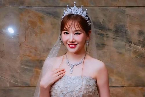 Hari Won mặc váy cưới, hé lộ ý định bất ngờ sau 10 năm cưới Trấn Thành