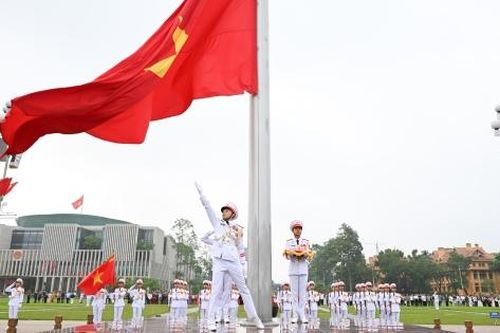 25 năm đi dưới lá cờ Tổ quốc tại Quảng trường Ba Đình lịch sử