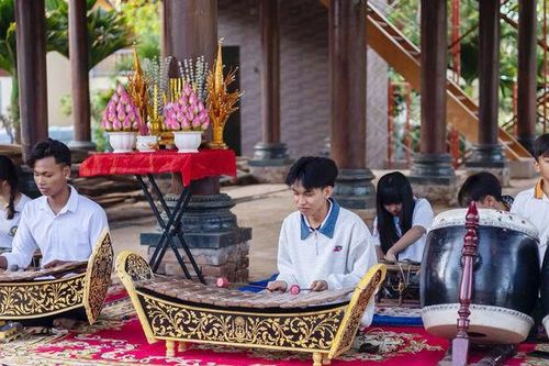 Người trẻ giữ hồn văn hóa Khmer