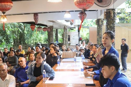 Tuyên truyền phòng, chống ma túy cho đồng bào Cơ Tu