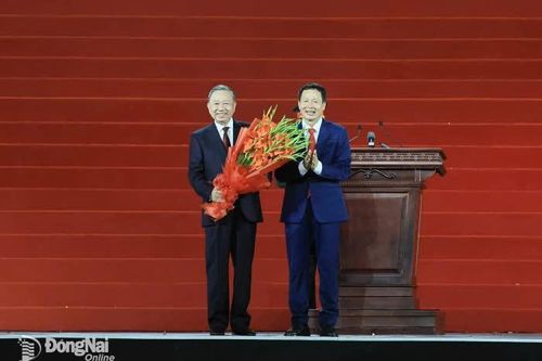 Xây dựng Đồng Nai thành một thành phố 'vì con người', mọi người dân đều được thụ hưởng thành quả phát triển