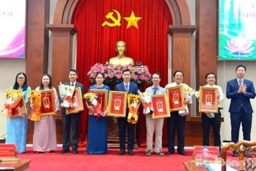 Đồng Tháp: Họp mặt trí thức, vinh danh Giáo sư, Phó Giáo sư và Tiến sĩ