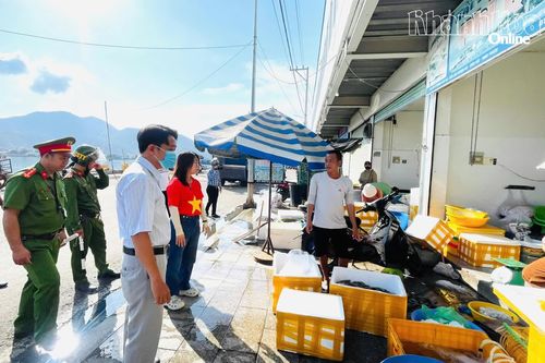 Phường Ninh Chử di dời, tháo dỡ các trường hợp lấn chiếm đất do Nhà nước quản lý