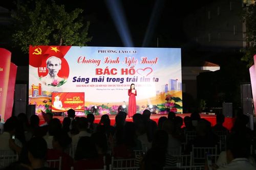 Phường Lào Cai tổ chức chương trình kỷ niệm 136 năm Ngày sinh Chủ tịch Hồ Chí Minh