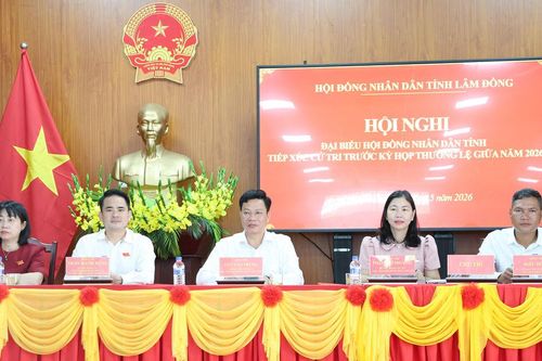Chủ tịch HĐND tỉnh Lâm Đồng Lưu Văn Trung tiếp xúc cử tri xã Tuy Đức