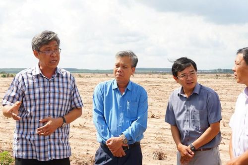 Phó Chủ tịch UBND tỉnh Nguyễn Minh kiểm tra tiến độ Dự án đường Z30A