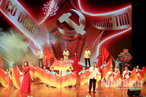 Đoàn Thanh niên UBND tỉnh tổ chức liên hoan 'Tiếng hát thanh niên thế hệ Bác Hồ' lần thứ I