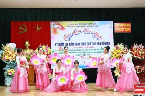 Chương trình giao lưu văn nghệ chào mừng kỷ niệm 136 năm Ngày sinh Chủ tịch Hồ Chí Minh