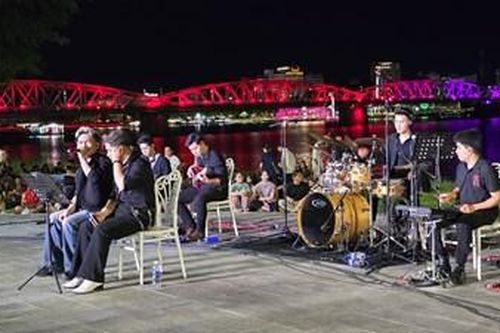 Sức hút từ 'Đi mô, nghe chi?'