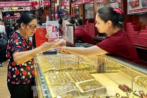 Thuế tỉnh Thanh Hóa siết chặt quản lý thuế lĩnh vực kinh doanh vàng, ngoại tệ