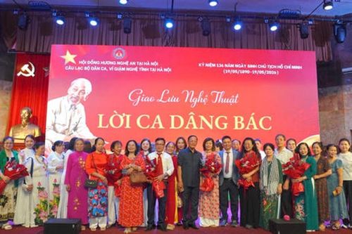 Nhiều hoạt động văn hóa, thể thao chào mừng kỷ niệm 136 năm ngày sinh Chủ tịch Hồ Chí Minh