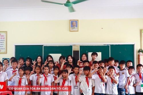 'Hạ Khúc Thanh Ngân' lan tỏa văn hóa đọc tới học sinh vùng cao Lạng Sơn