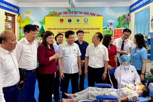 Triển khai mô hình kết hợp công - tư chăm sóc sức khỏe răng miệng học đường