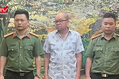 Bắt giám đốc doanh nghiệp vận chuyển trái phép quặng phóng xạ