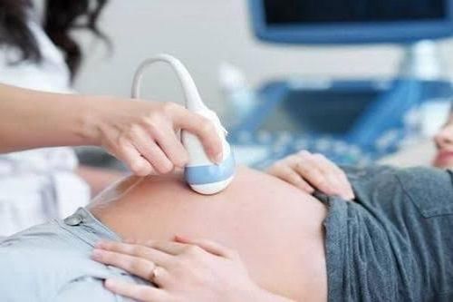 Khuyến khích khám sàng lọc trước sinh và sơ sinh