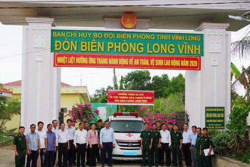 'Xe cứu thương Biên phòng' nối nhịp sống vùng biển Vĩnh Long