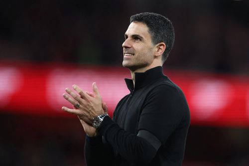 CĐV Arsenal mở hội sau chiến thắng trước Burnley