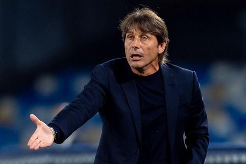 Conte từ bỏ số tiền khổng lồ để rời Napoli