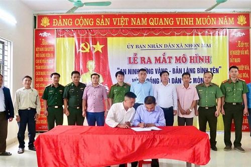 Nghệ An ra mắt mô hình 'An ninh vững vàng - Bản làng bình yên' ở vùng đồng bào Mông