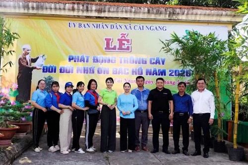 Trồng 1.900 cây xanh nhân dịp sinh nhật Bác Hồ