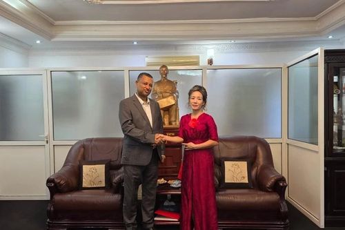 Dâng hương kỷ niệm ngày sinh Chủ tịch Hồ Chí Minh tại Tanzania