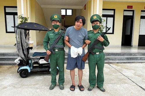 Bắt đối tượng in tiền giả