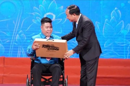 Tổ chức Công đoàn biểu dương 131 điển hình học tập và làm theo Bác