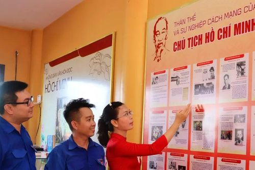 Khánh thành Không gian văn hóa Hồ Chí Minh tại Đình thần Bình Quới Đông