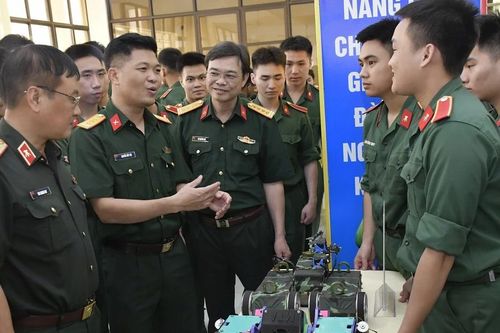 Phát huy sáng tạo tại Học viện Kỹ thuật Quân sự