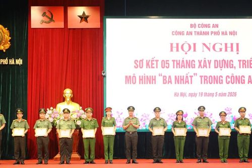 Công an Hà Nội triển khai hơn 1.000 mô hình 'Ba nhất' phục vụ nhân dân