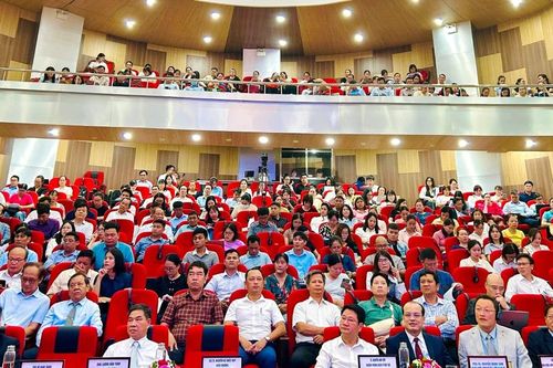 Thúc đẩy mô hình chăm sóc sức khỏe toàn dân và nâng cao hệ thống Y học gia đình