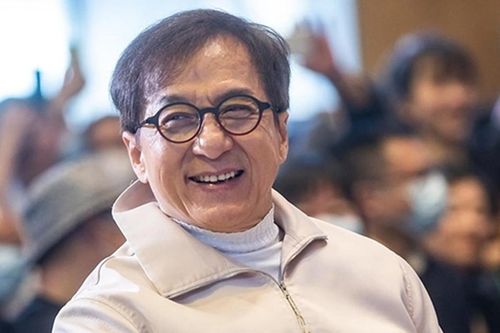 Tài tử Thành Long tuổi 72 tài sản chục nghìn tỷ, âm thầm chu cấp cho con rơi