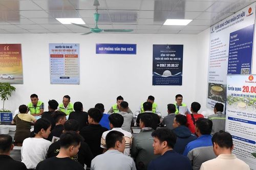 Vingroup tuyển 20.000 lao động địa phương, dân vùng dự án đón tương lai mới