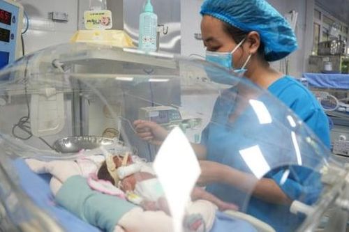 Hành trình 86 ngày nuôi sống bé sinh non 24 tuần tuổi, nặng 600g