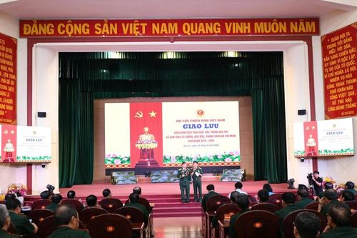 Bản lĩnh 'Bộ đội Cụ Hồ' trong kỷ nguyên vươn mình: Từ giữ lửa niềm tin đến cuộc cách mạng số