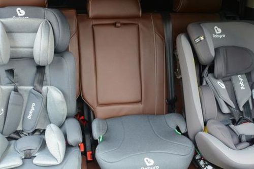 Từ 1/7, ghế trẻ em nào được phép sử dụng khi ngồi trên ô tô?
