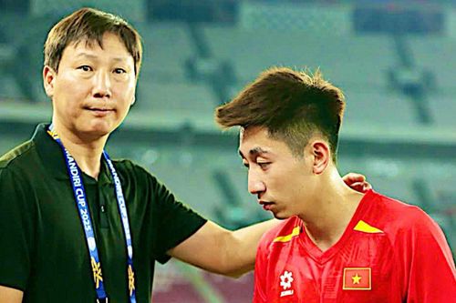 Nghịch lý với giấc mơ World Cup của bóng đá Việt Nam
