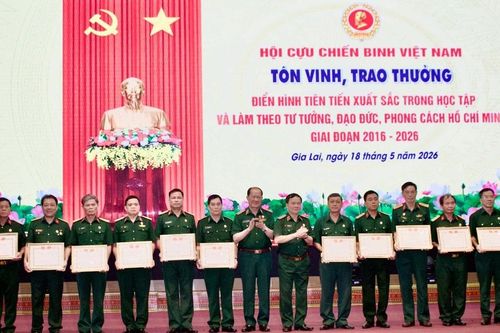 Hội CCB Việt Nam tổ chức giao lưu điển hình tiên tiến học tập và làm theo gương Bác
