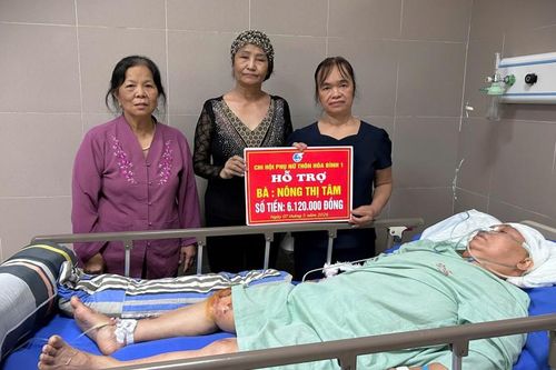 Ngời sắc hoa nhân ái