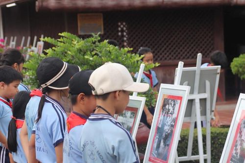 Triển lãm 'Chủ tịch Hồ Chí Minh sống mãi cùng non sông'