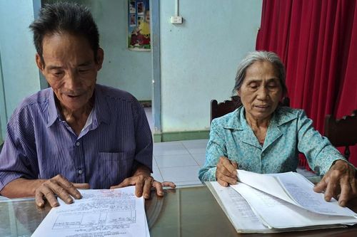 Hành trình gian nan đi cải chính tên cha trong giấy khai sinh