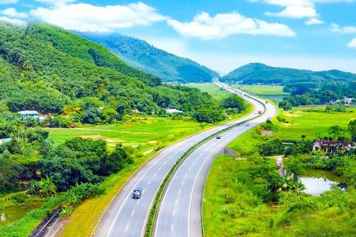 Nghiên cứu bổ sung cao tốc Việt Trì - Hòa Bình vào quy hoạch, đầu tư trước năm 2030