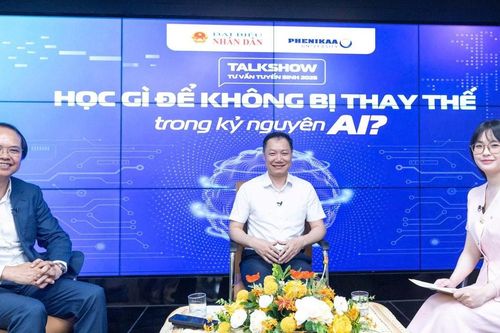 Tư vấn tuyển sinh 2026: 'Học gì để không bị thay thế trong kỷ nguyên AI?'