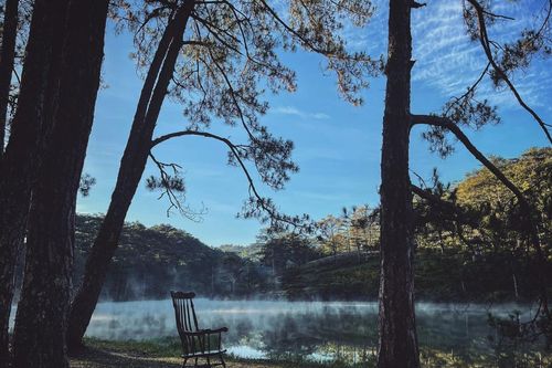Xu hướng du lịch hè 2026: Camping, glamping lên ngôi giữa áp lực cuộc sống hiện đại