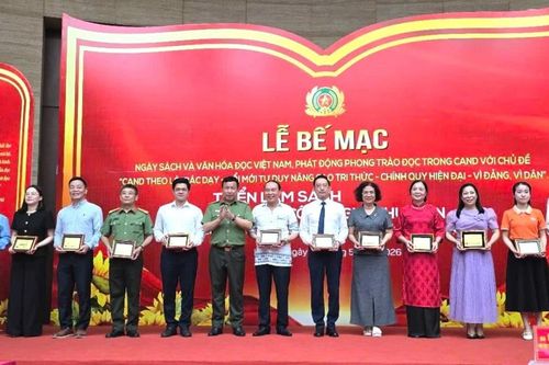 Phát triển văn hóa đọc, nâng cao tri thức, bản lĩnh người chiến sĩ CAND