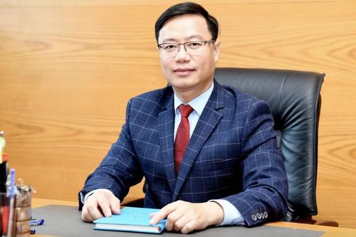 Chân dung Giám đốc Đại học Kinh tế Quốc dân trưởng thành từ vị trí giảng viên của trường